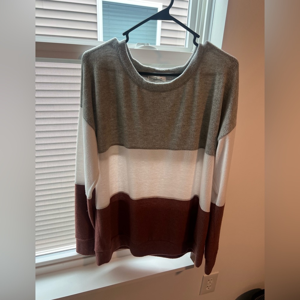 Nine Britton Women's Colorblock Sweater - Gray, White, Mauve/Brick
